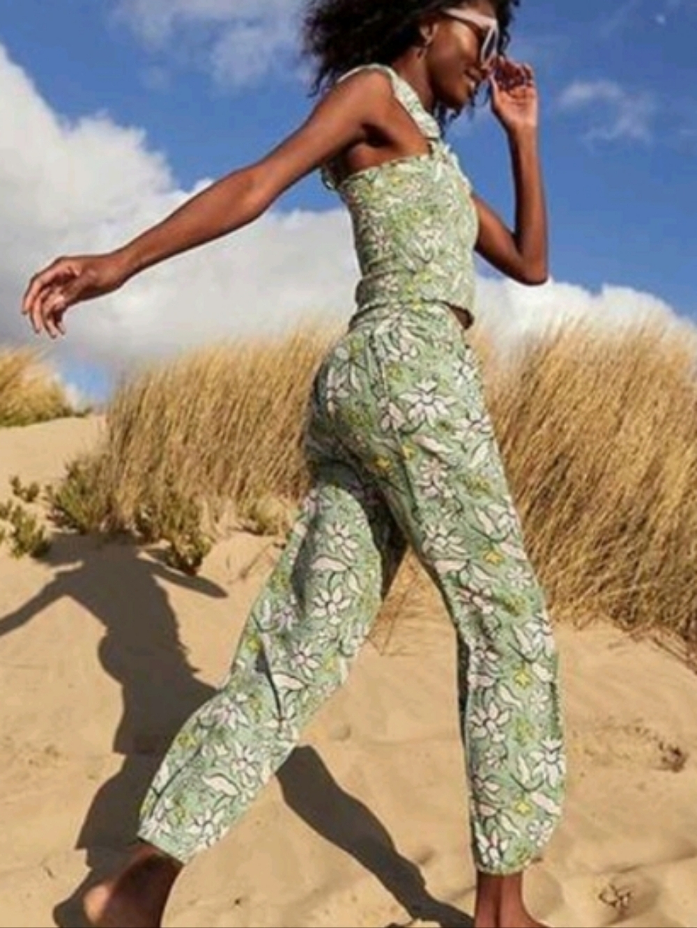 Aerie floral print beachy parachute pants Sz S